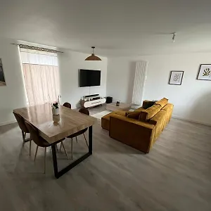  Hébergement de vacances Maison De Charmante France